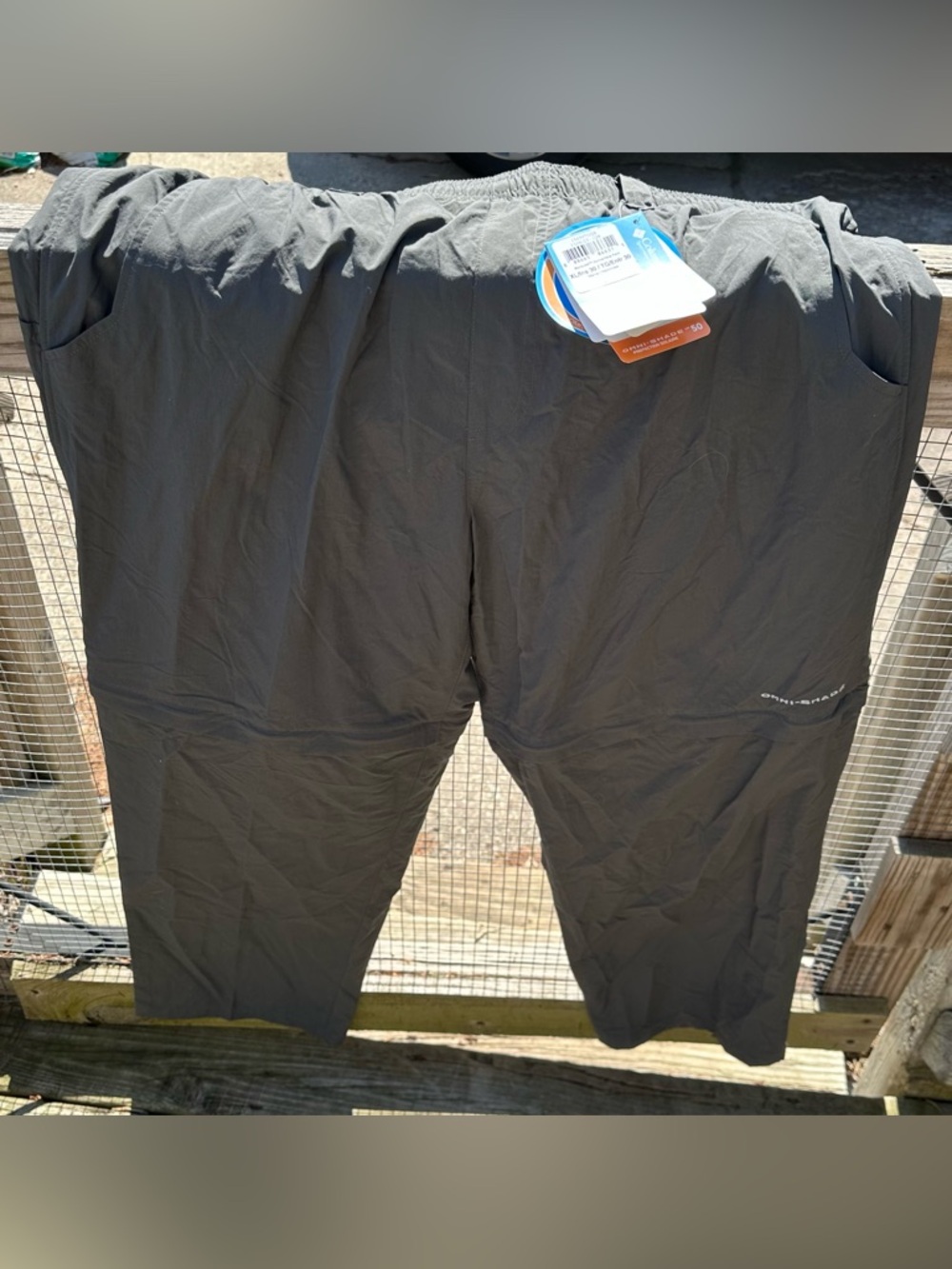 SOLD❗️ Columbia Backcast Convertible Pants with Omni-Shade - Picture 2 of 4